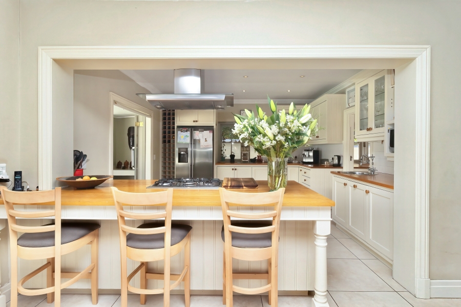 5 Bedroom Property for Sale in Tokai Western Cape